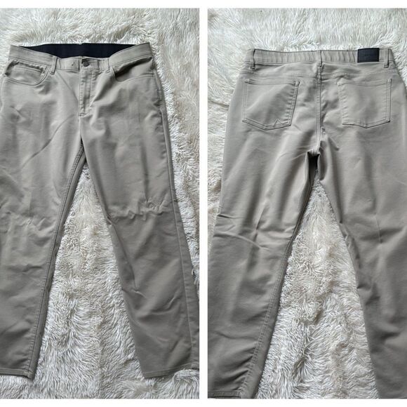 Calvin Klein Khaki Smooth Front Pants Slacks 36 x 30 Size 36 - Picture 1 of 6